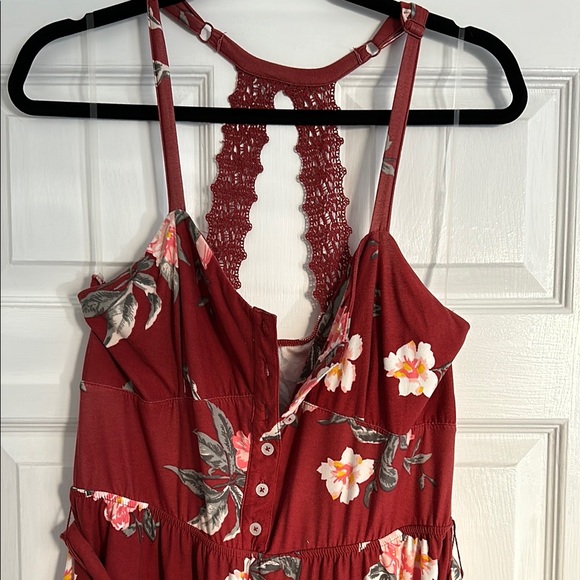 Maroon Floral Cropped jumpsuit: Size XL - Picture 3 of 5
